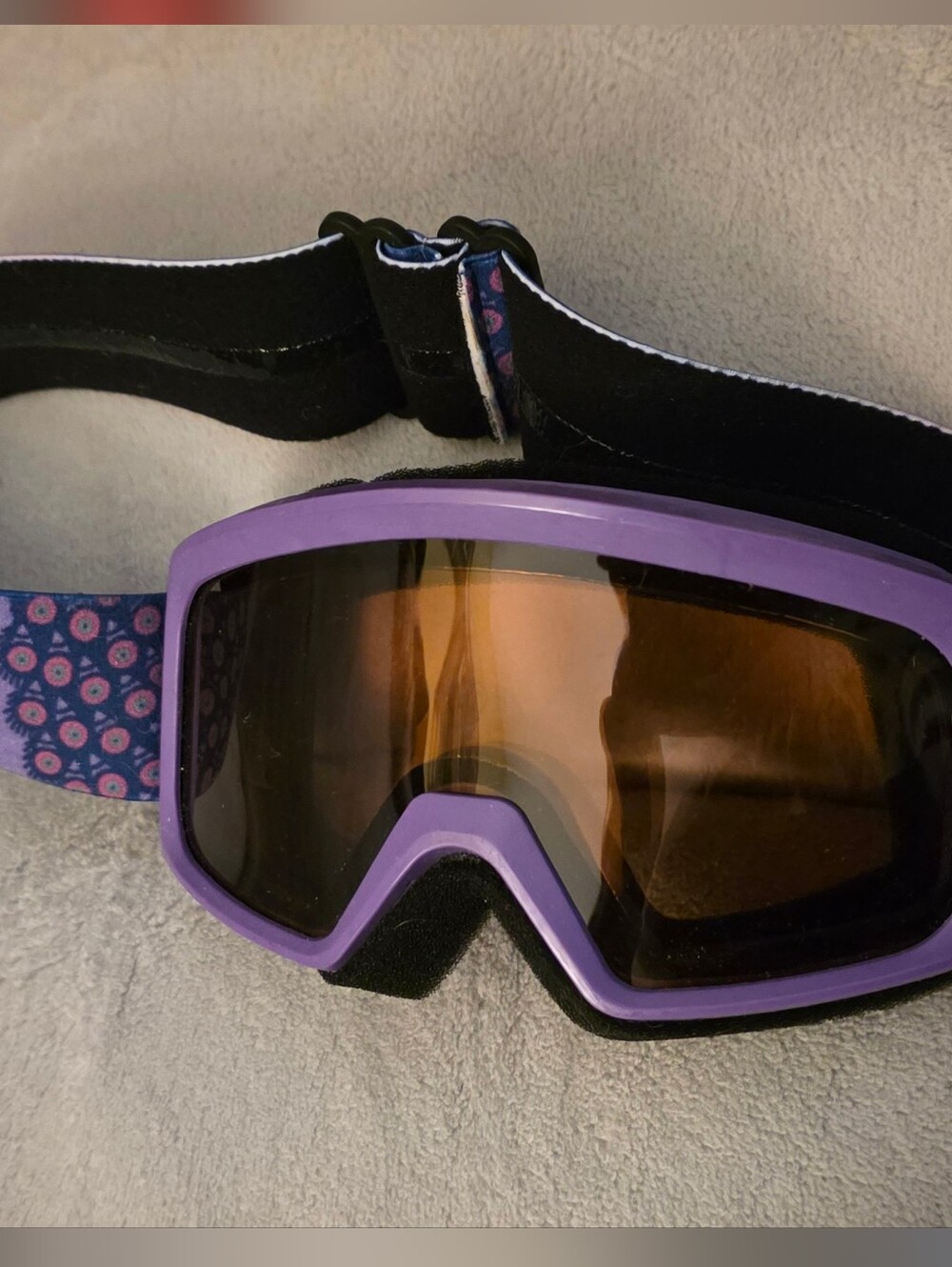 SMITH Purple Ski Goggles w/ Peacock Design